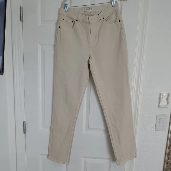 Abercrombie & Fitch Cream Straight Leg Jeans - Picture 5 of 6